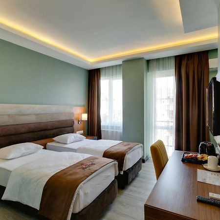 City Hotel באטומי מראה חיצוני תמונה