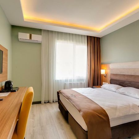 City Hotel באטומי מראה חיצוני תמונה