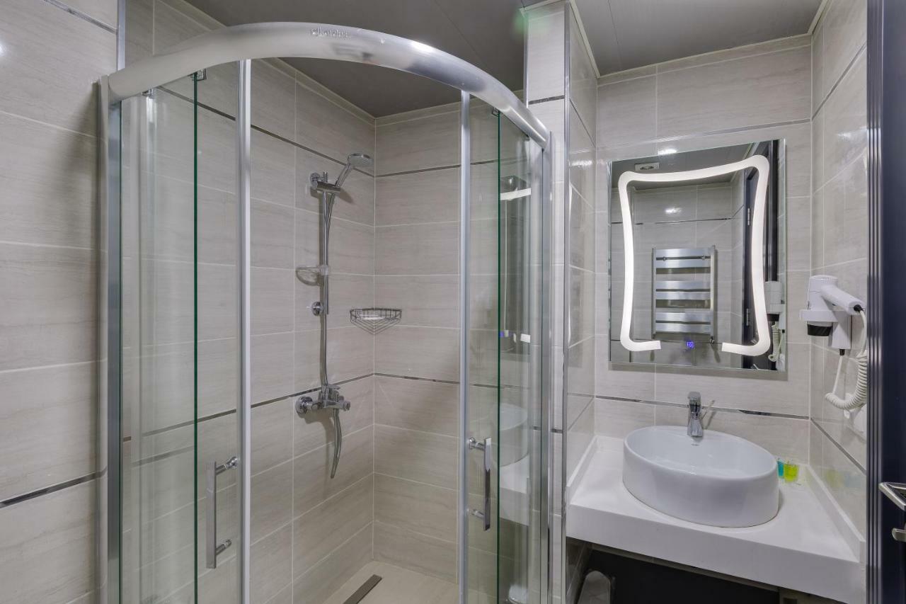 City Hotel באטומי מראה חיצוני תמונה
