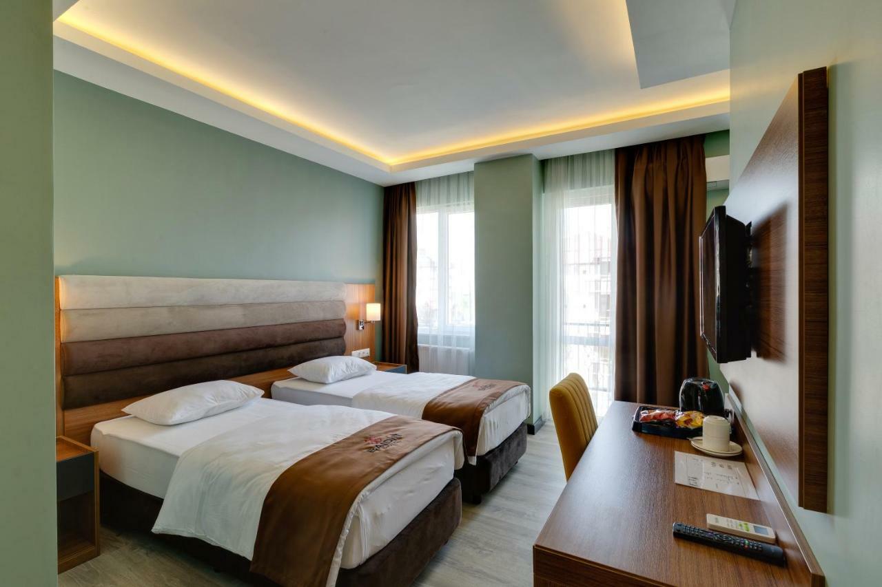 City Hotel באטומי מראה חיצוני תמונה
